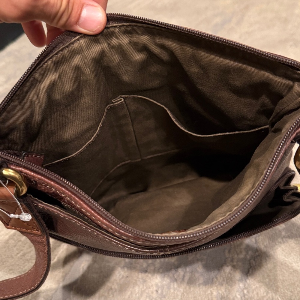Fossil Morgan Traveler messenger bag brown pebbled leather with gold crossbody - Picture 8 of 14